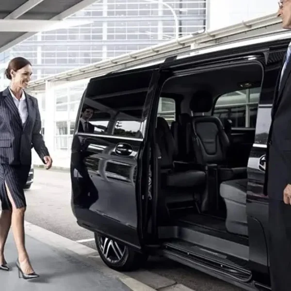 Airline-crew-Ground-Transportation-Services-by-shuttle-van-minibus-shuttles